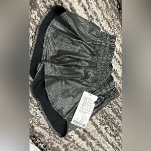 Lululemon size 4 trackers NWT. 4 inch inseam